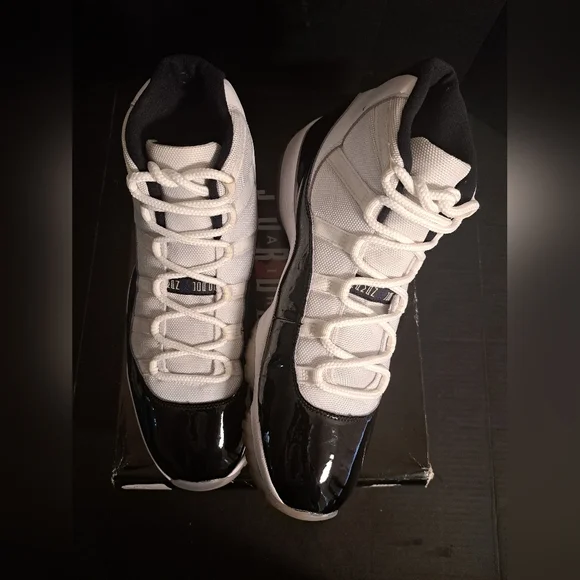 Jordan 11 Retro High Concord Men's Sneakers Size 13.